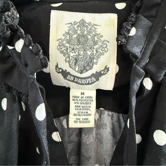 Black & white polka dot short sleeve dress with ruffle details - Medium - Picture 7 of 7